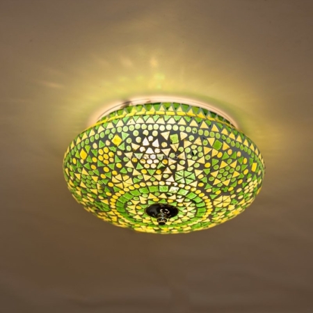 Diese wunderschöne orientalische Deckenlampe ist die traditionelle indische Mosaiklampe.