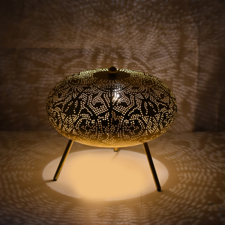 orientalische Tischlampe im Ufo-Design, jetzt neu in der Kollektion und in verschiedenen Farben erhältlich! Verwandeln Sie Ihr Interieur noch heute in ein orientalisches Märchen und entscheiden Sie sich für stimmungsvolle orientalische Lampen.